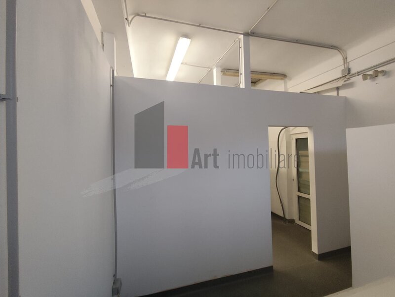 Grivita, spatiu comercial de inchiriat (bucatarie, catering, restaurant).